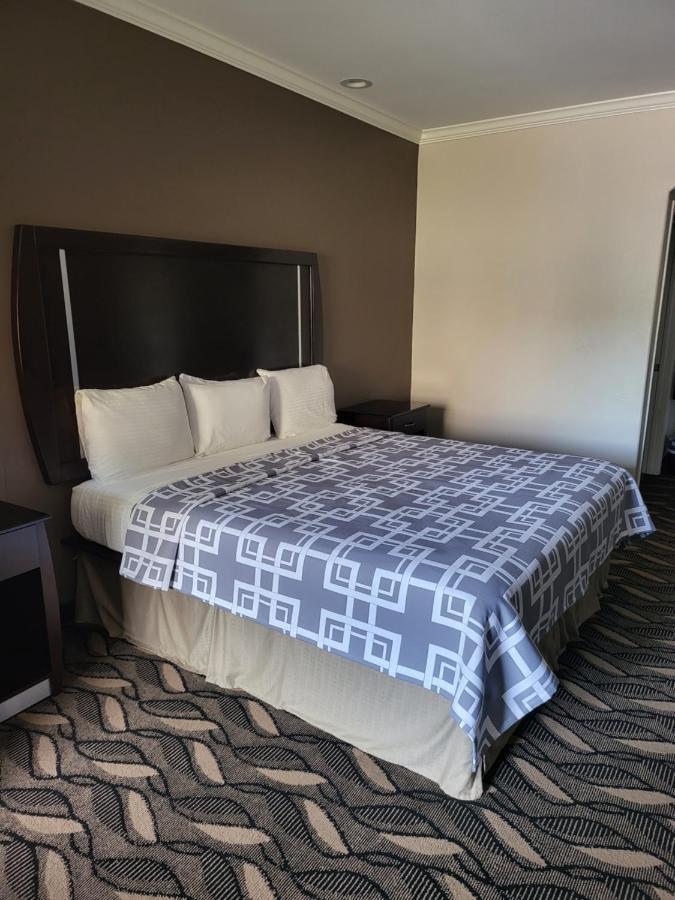 Palace Inn Sam Houston Race Park West Road Ngoại thất bức ảnh