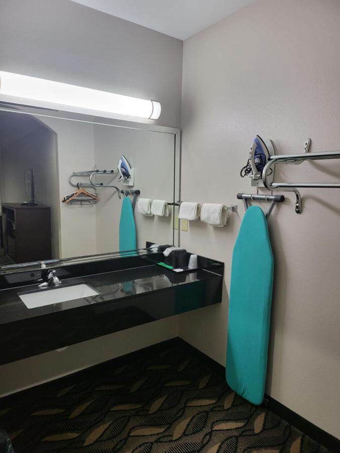Palace Inn Sam Houston Race Park West Road Ngoại thất bức ảnh